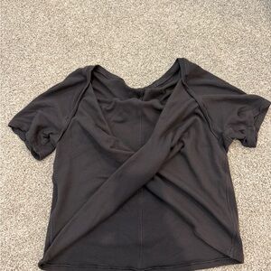 Lululemon gray cropped Women's Top size medium / 8